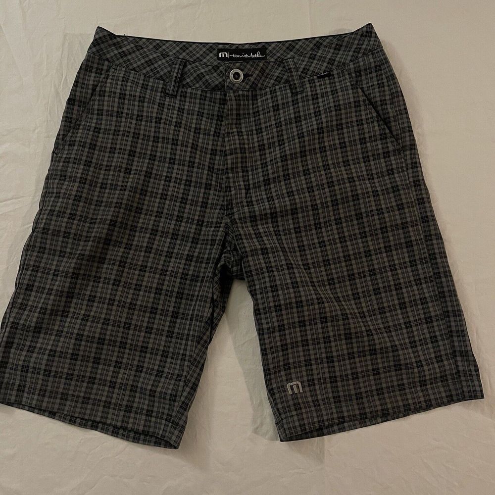 Travis Mathew Shorts Mens‎ Size 30 Gray & Black Striped 10'' Inseam